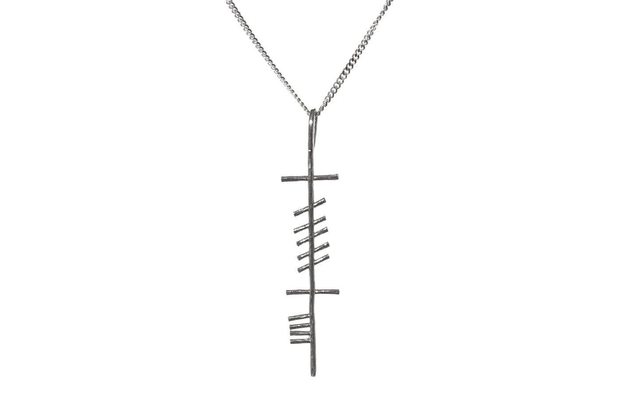Small Friend Necklace Ogham Tresure